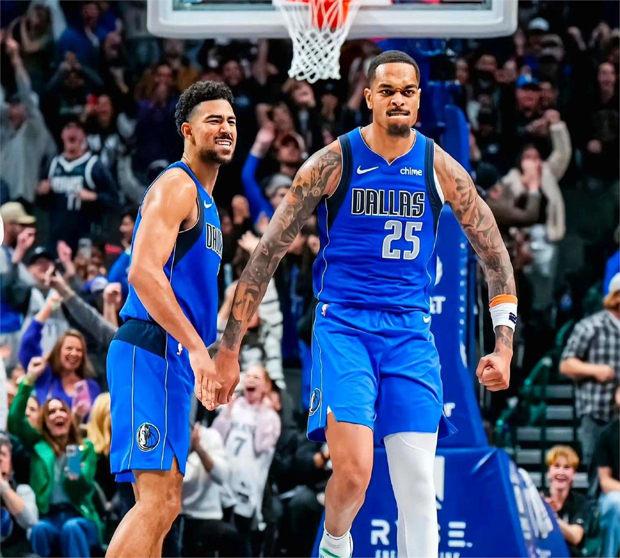 独行侠碾压鹈鹕，恩比德带队取胜